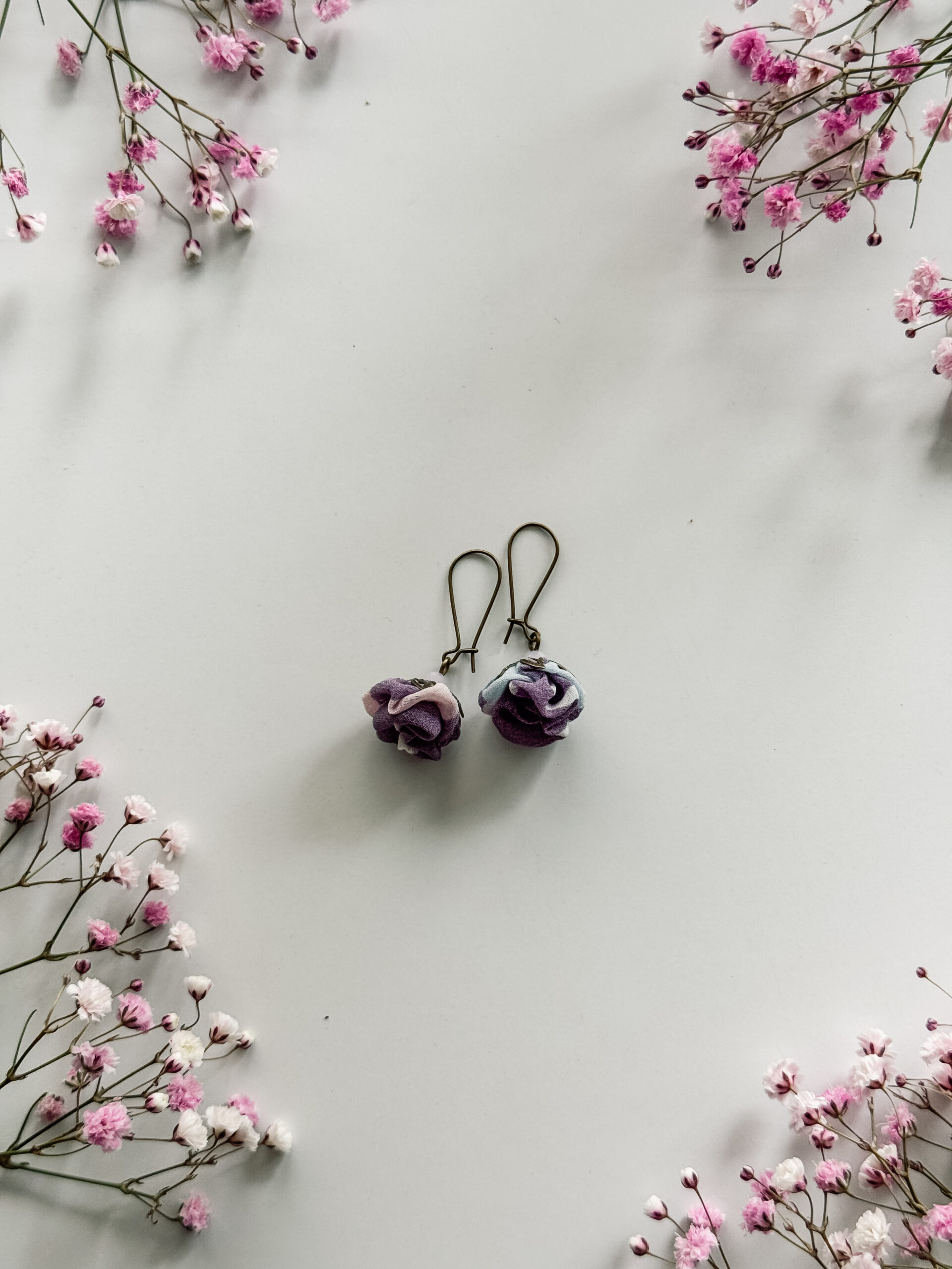 Amber_earrings_purple rose